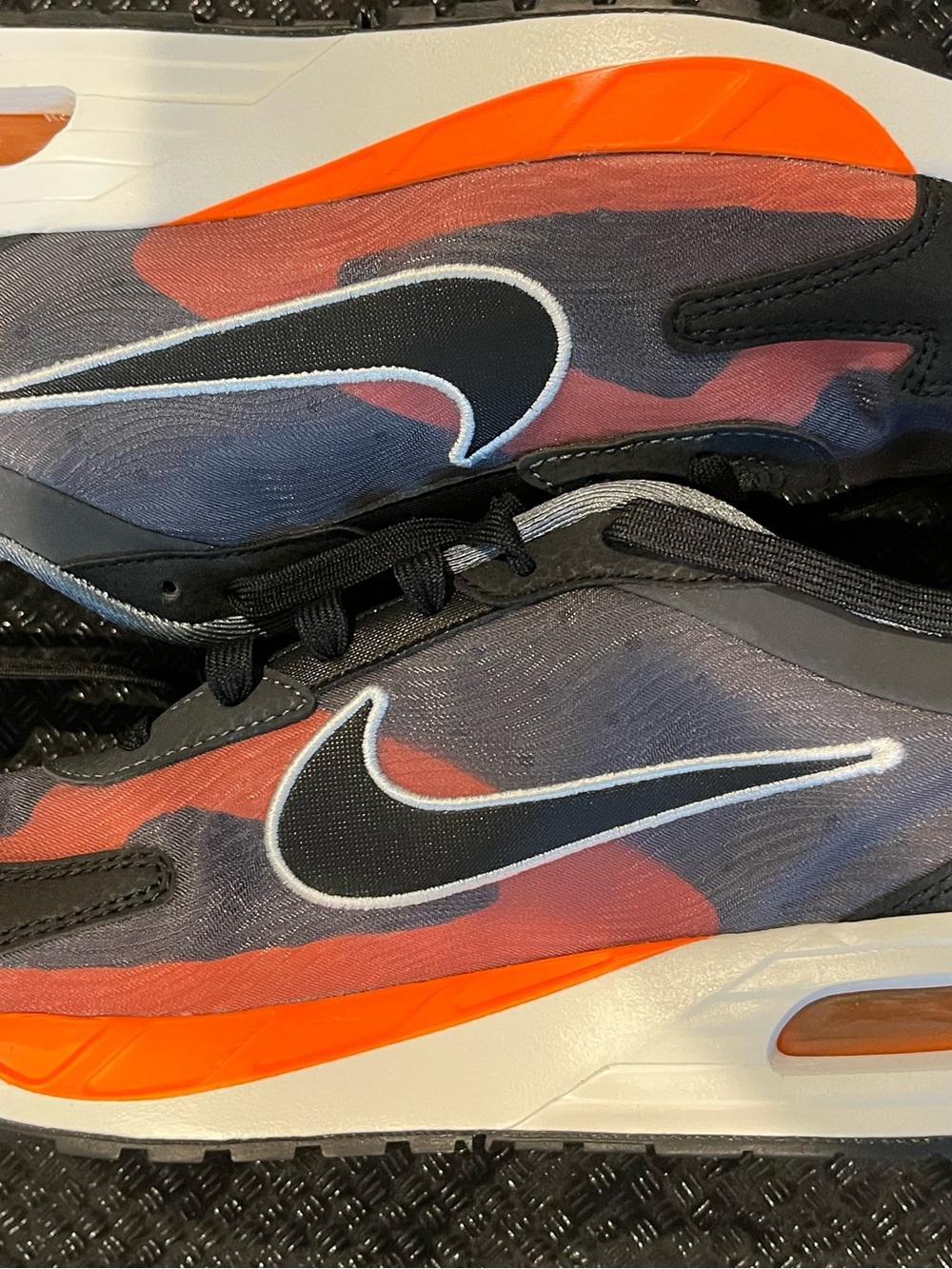 Nike Air Max Solo SE Anthracite Orange Camo Men 9 Women 10.5 NWB